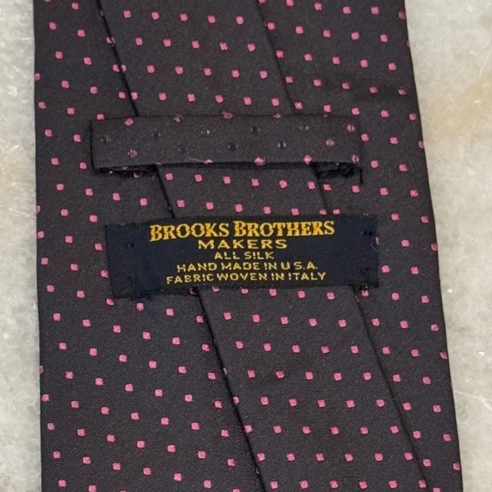 Brooks Brothers Makers Silk Tie‎ Black Pink Micro Dot Hand Made USA Italy Fabric
